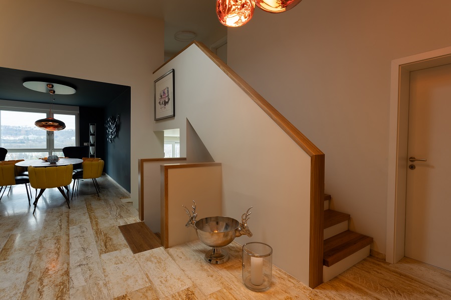 Referenzprojekt der Wohnlöwin: neue Treppe in einem Haus in Stuttgart nachher